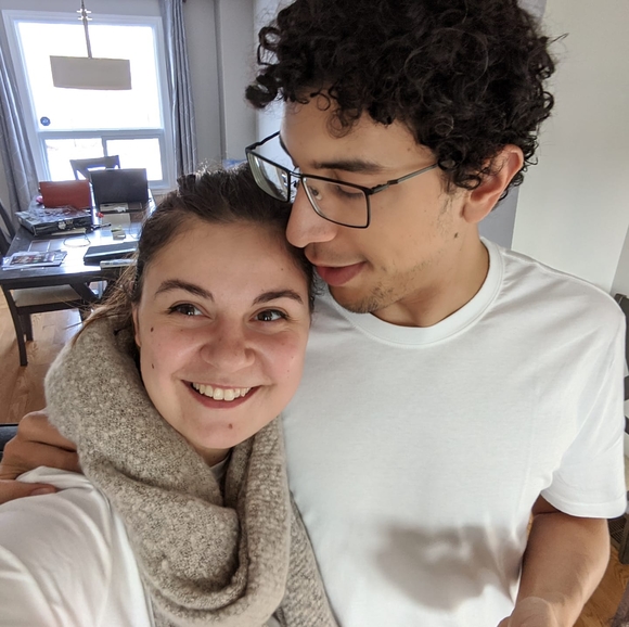 Meet your Posher, Lucia - Picture 1 of 1